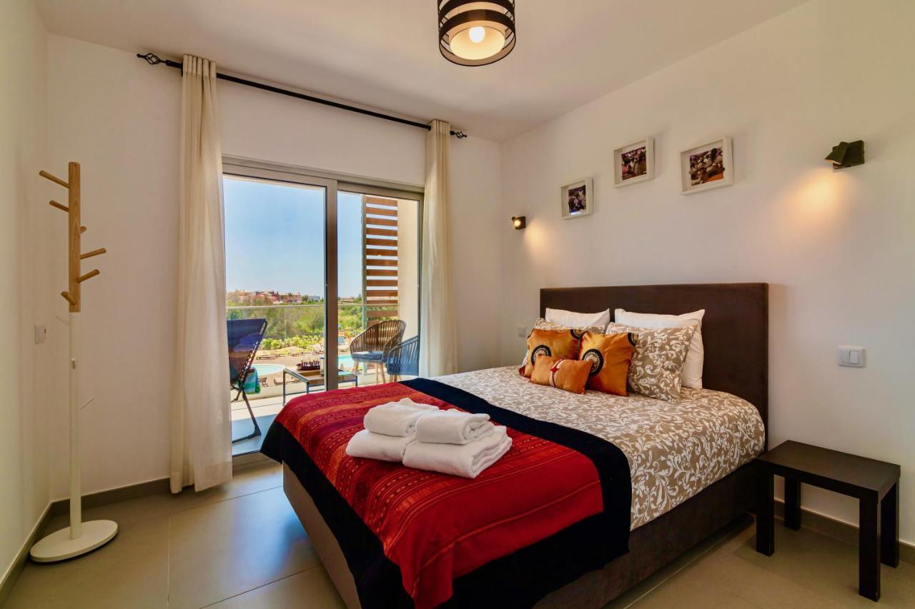Marvell Design With Heated Pool&gym&playground Apartment *